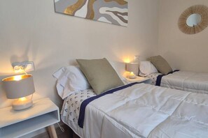 Room - 1A158 Spacious Apt downtown Gijon (Gijón)