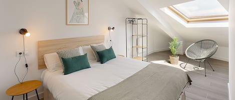 1 bedroom, iron/ironing board, free WiFi, bed sheets