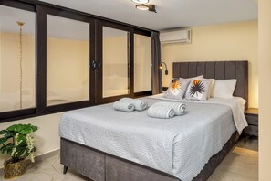 2 bedrooms, in-room safe, iron/ironing board, free WiFi