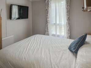 2 bedrooms, free WiFi