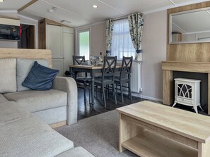 Living area - Ousbrough Tail-Wag Retreat - UK50088 (Durham)