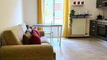 Apartment, Küche | Wohnbereich