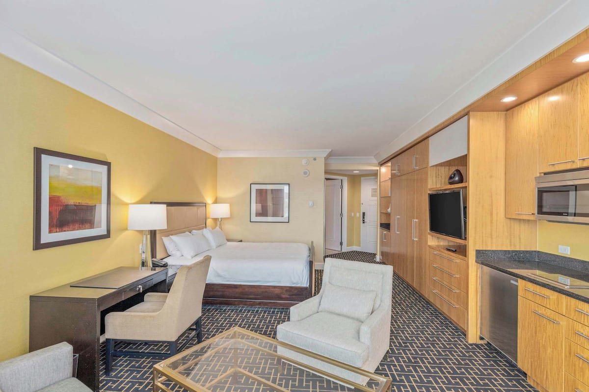 Deluxe Suite | Bed sheets