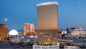 Front of property - Trump Condo Hotel in Vegas (Las Vegas)
