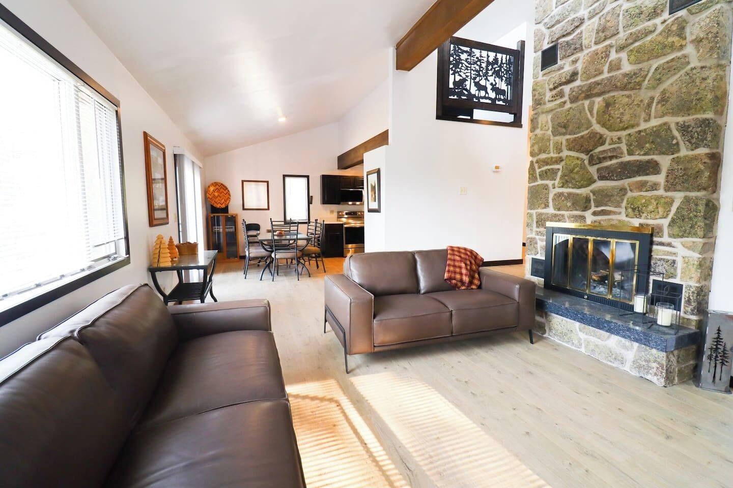 TV connectée, cheminée