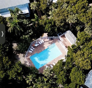 Piscine extérieure, piscine chauffée