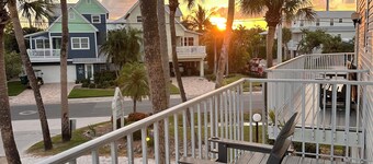 3-bedroom North Beach Village paradise,  5 minute walk to the beach
