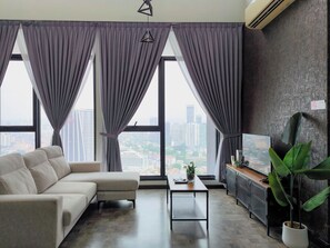 Appartement, 3 chambres | Coin séjour