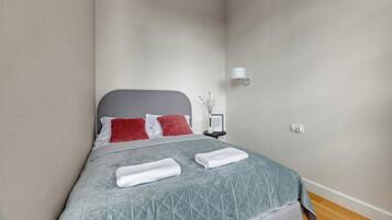 Comfort Apartment | Iron/ironing board, free WiFi, bed sheets