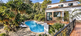 Charming Villa 5 min to Beach and 20 min to BCN!