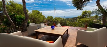 Charming Villa 5 min to Beach and 20 min to BCN!