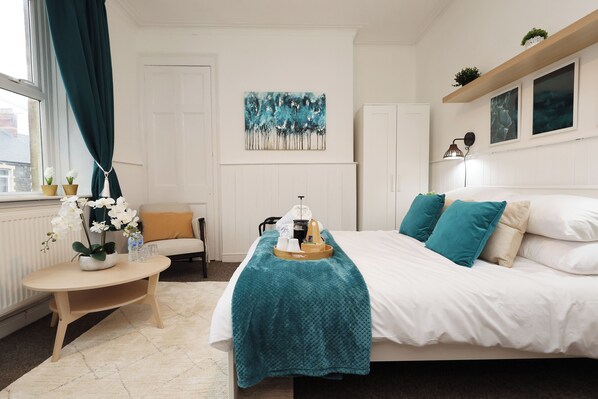 Desk, laptop workspace, soundproofing, iron/ironing board