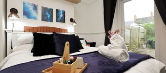 คาร์ดิฟฟ์ เกสต์เฮาส์ & จอดรถริมถนน