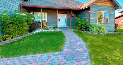 3BR Retreat Off Ski Hill Road