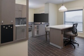 Minibar, in-room safe, desk, blackout curtains