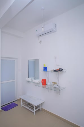 Deluxe Double Room, Mountain View | Bathroom