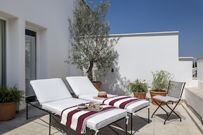 Suite Duplex terreza privada | Terrace/patio