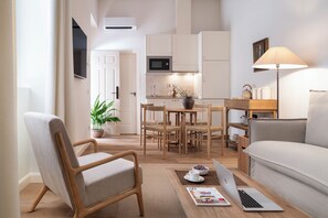 Suite 1 dormitorio planta superior | Living area - Raíces Alameda Casa Palacio (Seville)