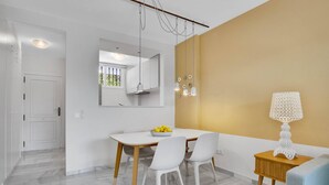 Apartment | Dining