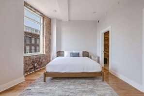 3 bedrooms, iron/ironing board, travel cot, WiFi