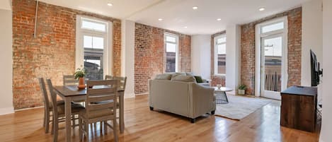 Televisión y oficina