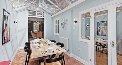 3BR Georgian Home | BBQ Garden | Parking | Central