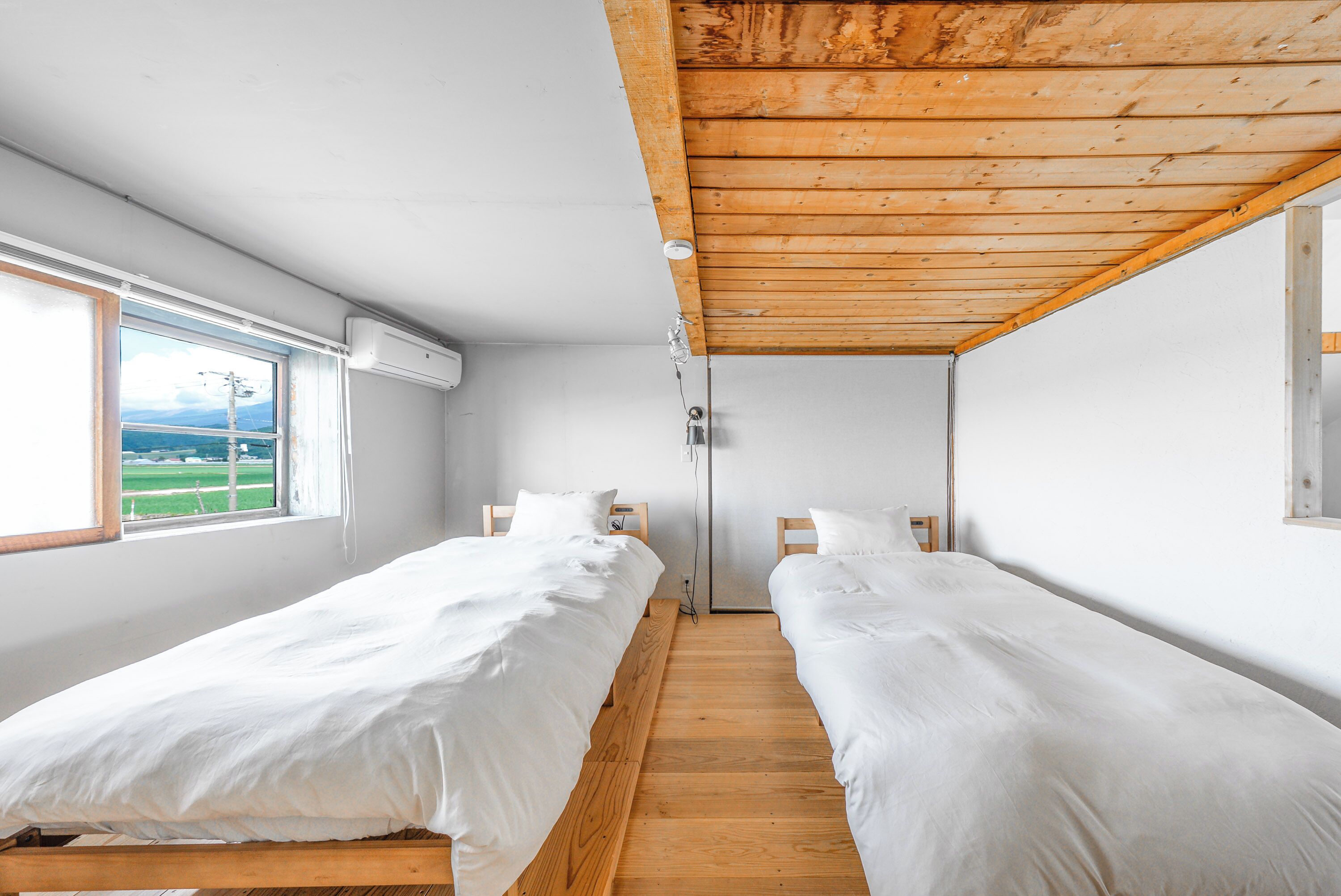 Tabla de planchar con plancha y wifi gratis 