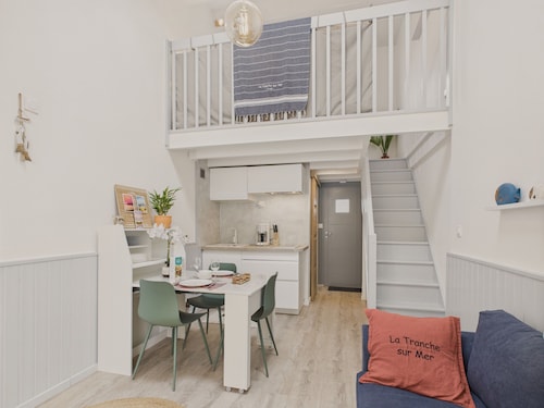 750m from the beach–Studio with garden for 2