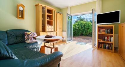 Holiday Home 'Grün' with Shared Terrace and Wi-Fi