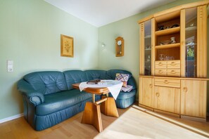 Dining - Holiday Home 'Grün' with Shared Terrace and Wi-Fi (Templin)