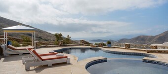 Country House 'Hope - Ios' with Sea View, Wi-Fi and Air Conditioning