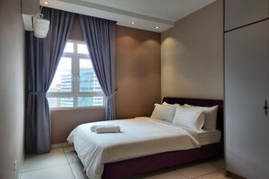 高級公寓, 2 間臥室, 陽台, 城市景觀 | 書桌、筆電工作空間、熨斗/熨衣板、免費無線上網