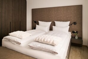 1 bedroom, iron/ironing board, travel crib, free WiFi