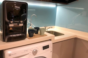 Superior Studio, 1 Katil Ratu (Queen), City View | Dapur peribadi | Peti sejuk