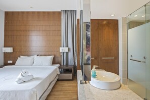 Superior Apartment, 3 Bedrooms, City View | Desk, laptop workspace, iron/ironing board, free WiFi - D' Majestic Residence by Emily in Town (Kuala Lumpur)