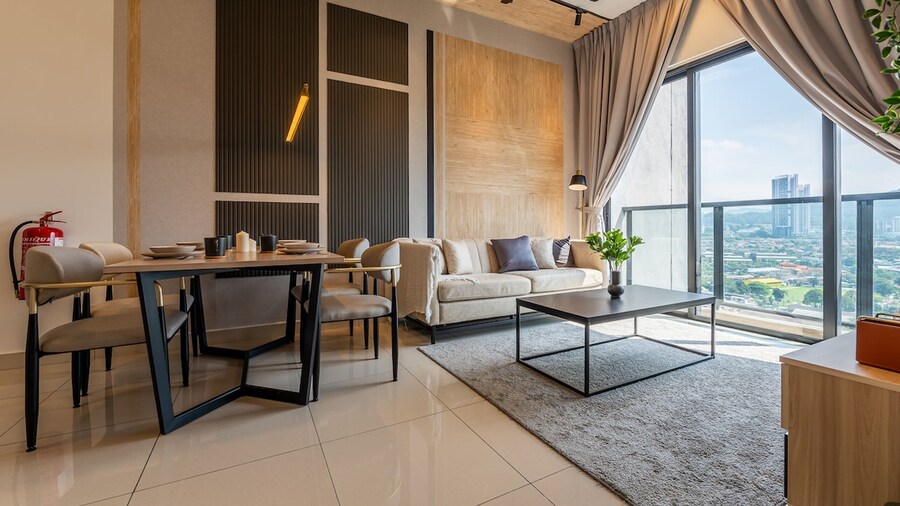 Astoria Ampang Condotel by Emily in Town