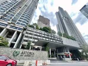 Front of property - Astoria Ampang Condotel by Emily in Town (Kuala Lumpur)
