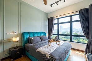 Superior Apartment, 4 Bedrooms, Balcony, City View