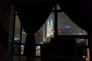 Appartamento Superior, 2 camere da letto, cucina, vista città | Vista dalla camera