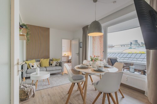 Rentaflat Norderstedt 2BR Apartment for 4 Guests