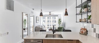 2 Units | Urban Getaway w/ Kitchen Near Downtown | Top Sights and Museum