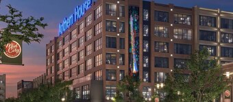 2 Units | Urban Getaway w/ Kitchen Near Downtown | Top Sights and Museum