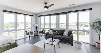 Pet-Friendly Downtown Stay | Kitchen, In-Unit Laundry & Prime Location | 2 Units