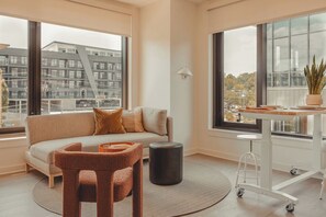 TV - Stylish Retreat in Atlanta—Ideal for Weekend Escapes or BeltLine Adventures (Atlanta)