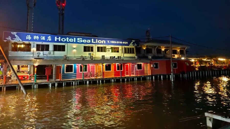 Sea Lion Hotel Pulau Ketam