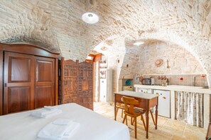 1 bedroom, iron/ironing board