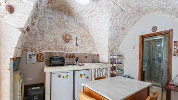 Fridge, oven, stovetop, highchair