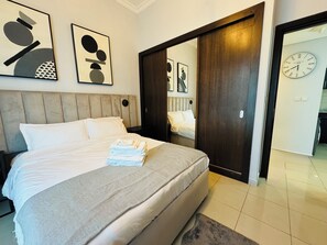 1 bedroom, in-room safe, iron/ironing board, free WiFi