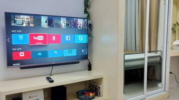 Condo, 1 Bedroom, Accessible, Private Pool | Room amenity