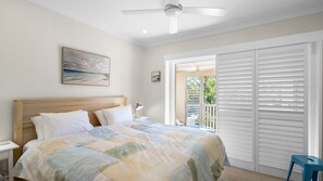 2 bedrooms, iron/ironing board, WiFi